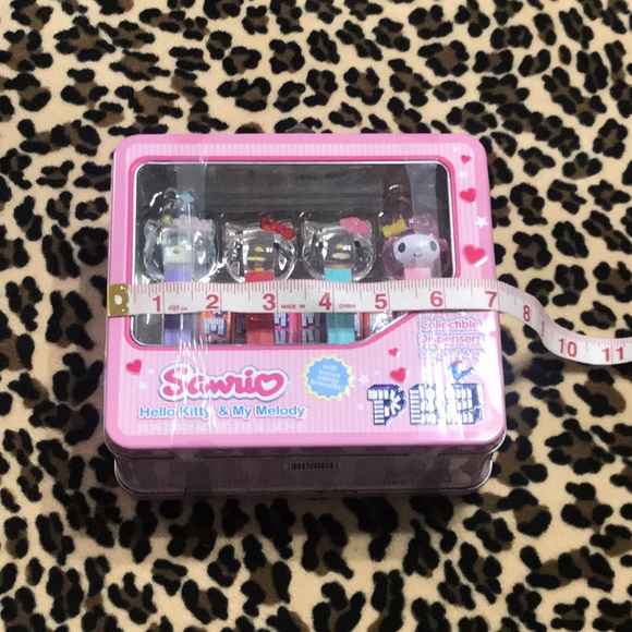 2006 SANRIO Hello Kitty & My Melody PEZ Metal Pink Lunch Box Vintage Hearts Cute - Picture 4 of 11